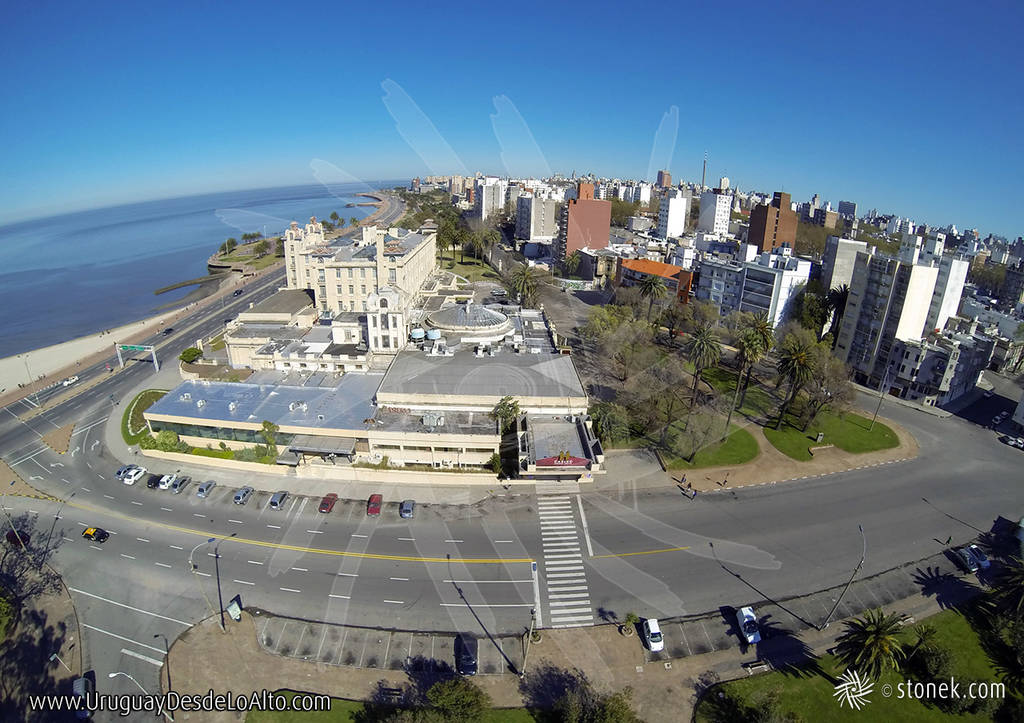 Foto aérea del edificio de la sede del Mercosur en Montevideo