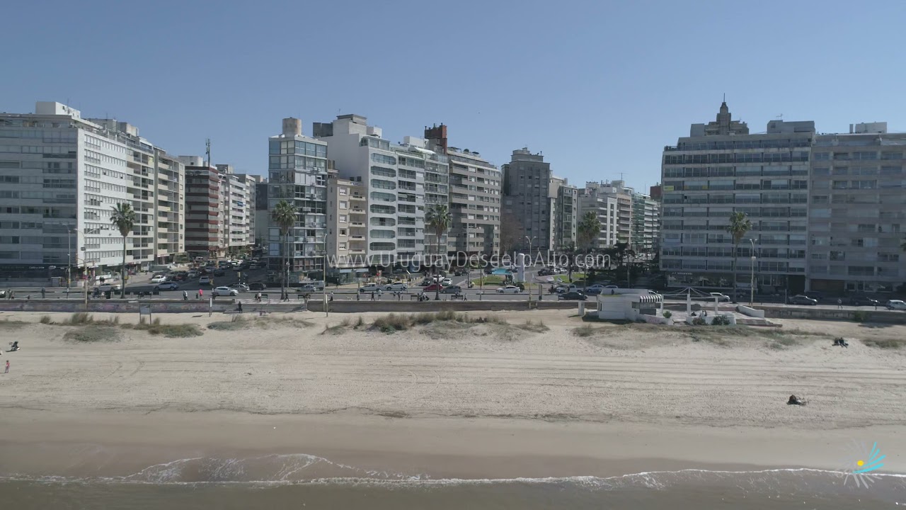 Video aéreo de la rambla de Pocitos y Trouville