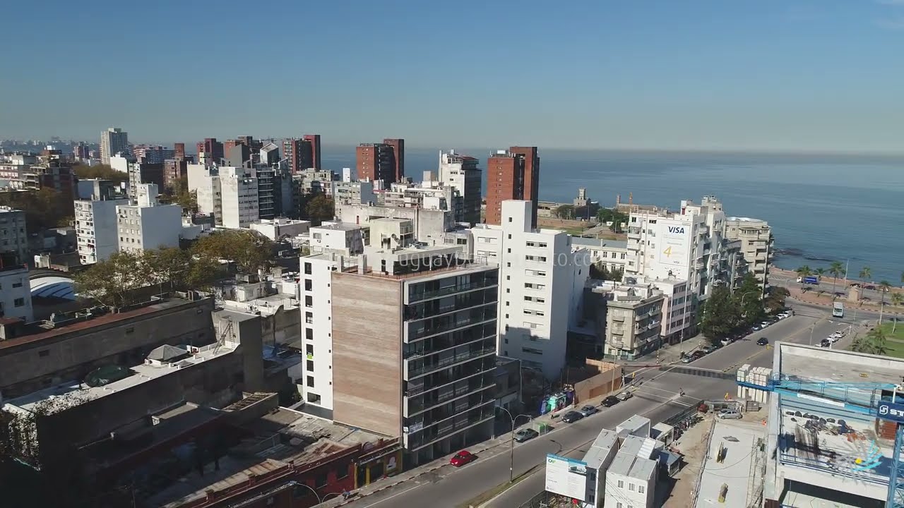 Video aéreo de la calle Ciudadela en 2017, Montevideo