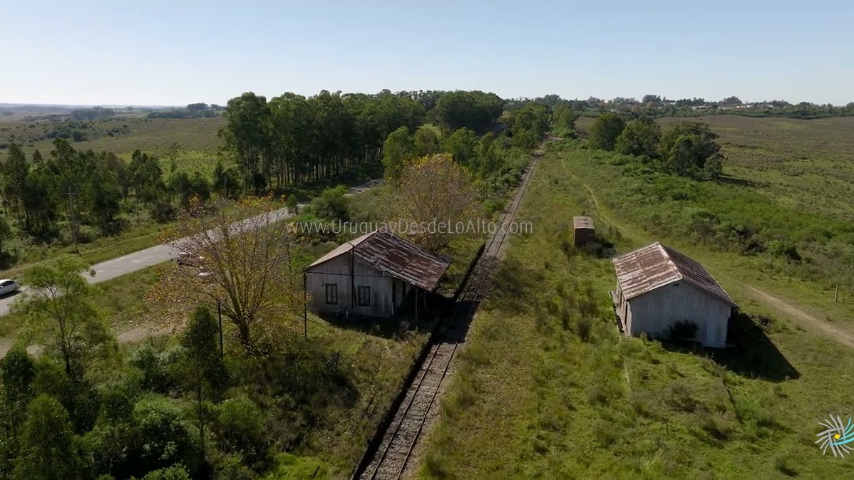 Video aéreo de la estación de trenes Zapicán, Lavalleja