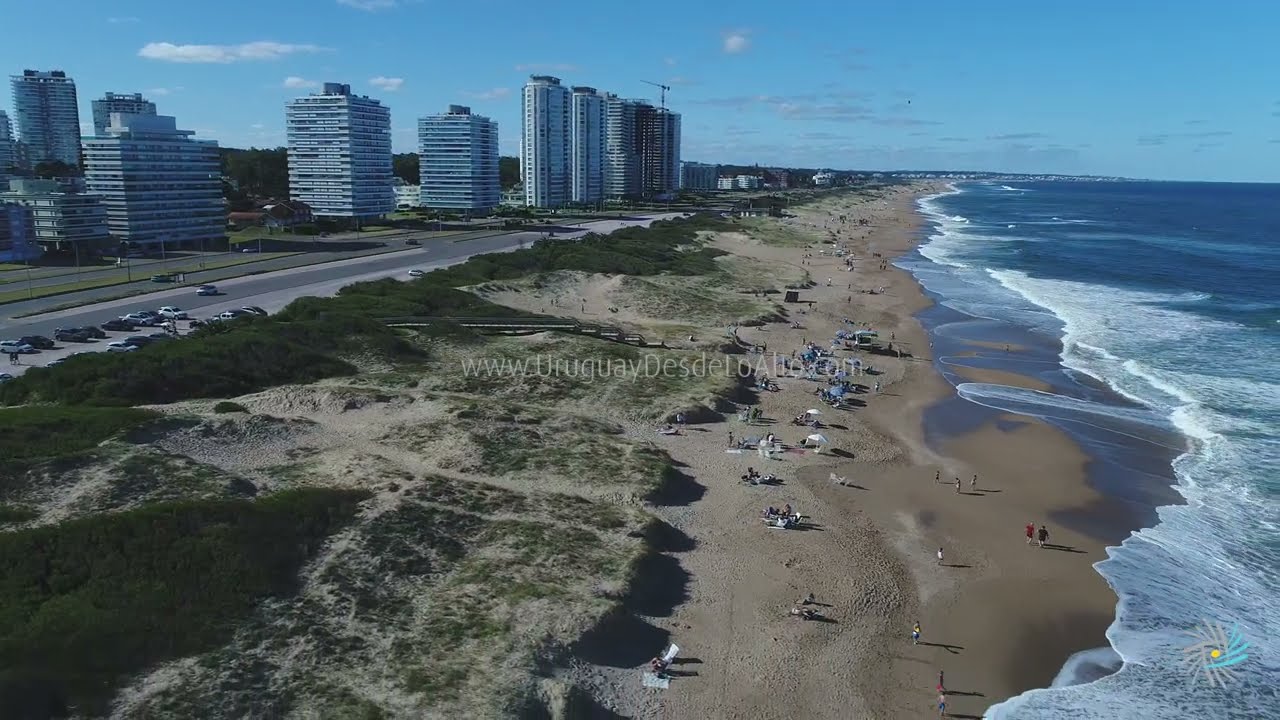 Video aéreo sobre Playa Brava de Punta del Este