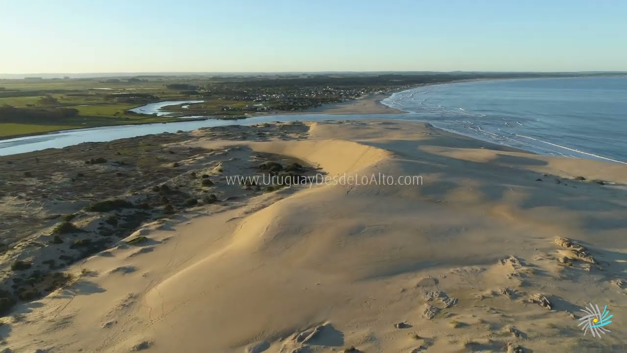 Video aéreo de Barra de Valizas, Rocha