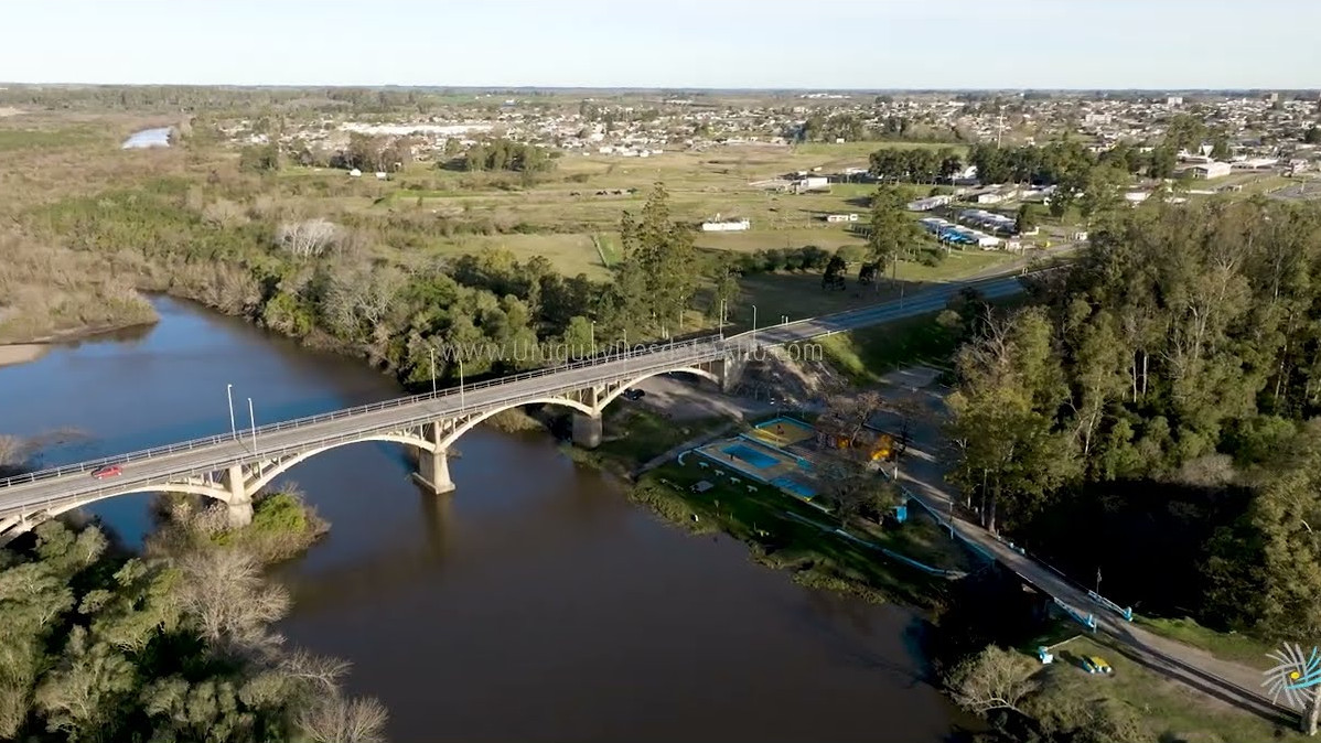 Video aéreo en la Picada Varela, puente en ruta 3 sobre el río San José