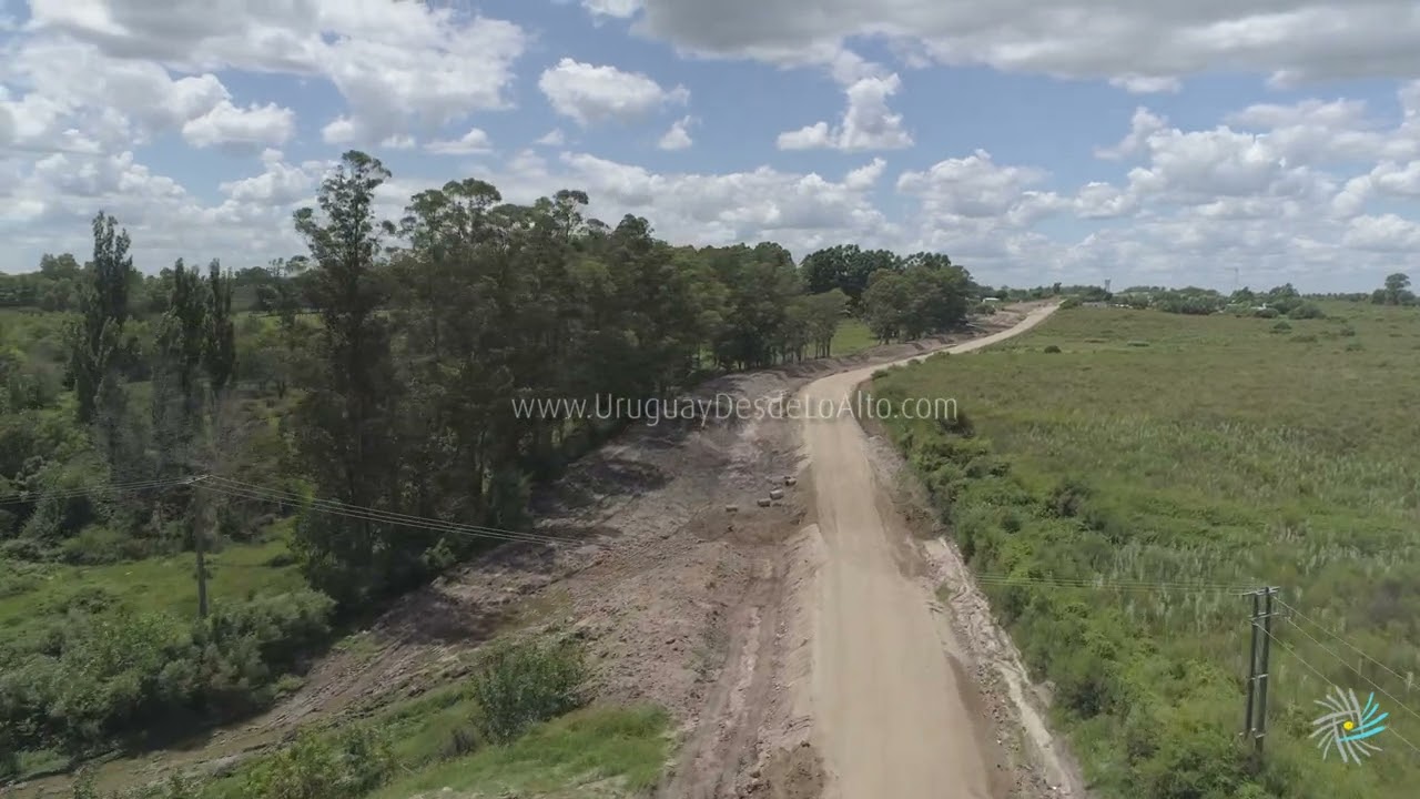 Video aéreo de una obra vial con nuevo trazado