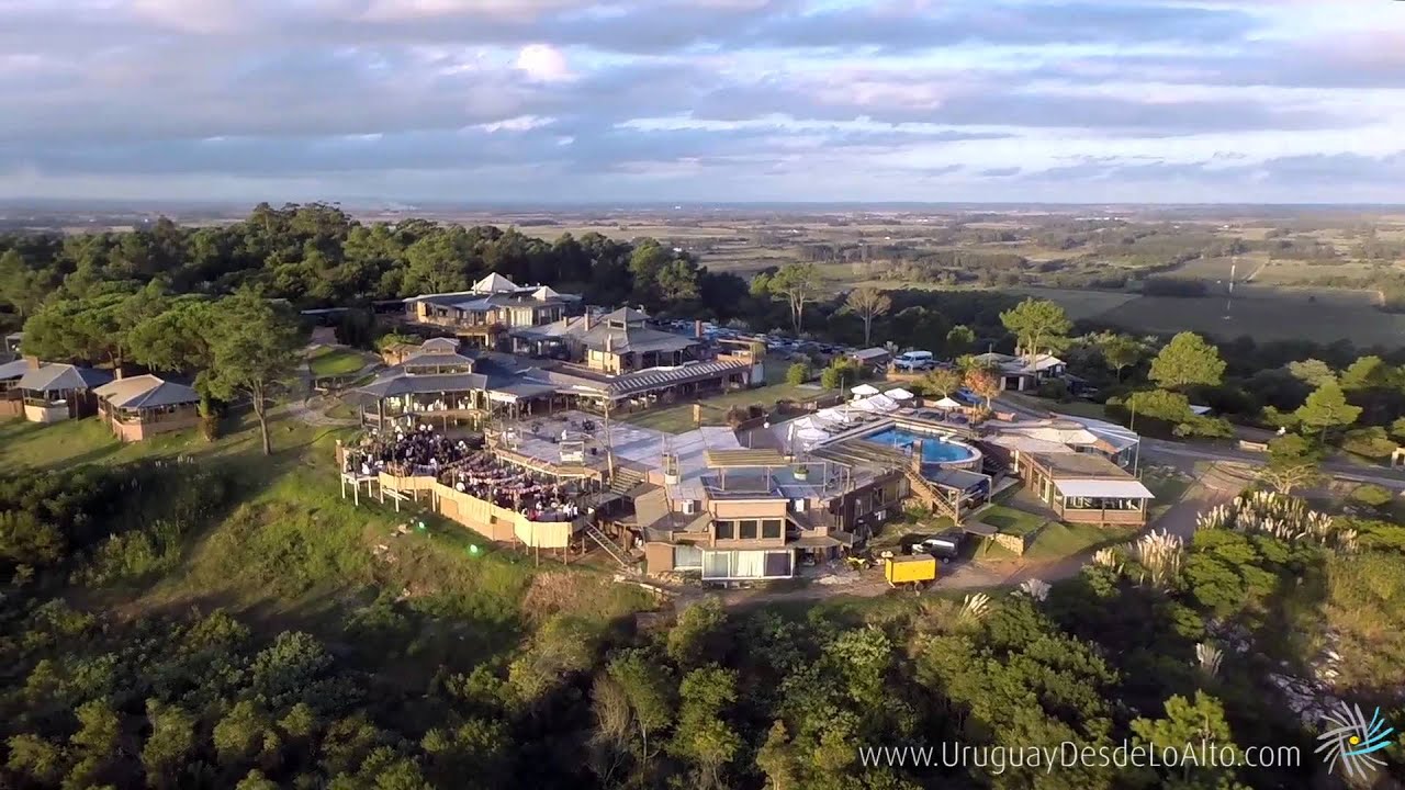 Video aéreo de un casamiento en Punta del Este